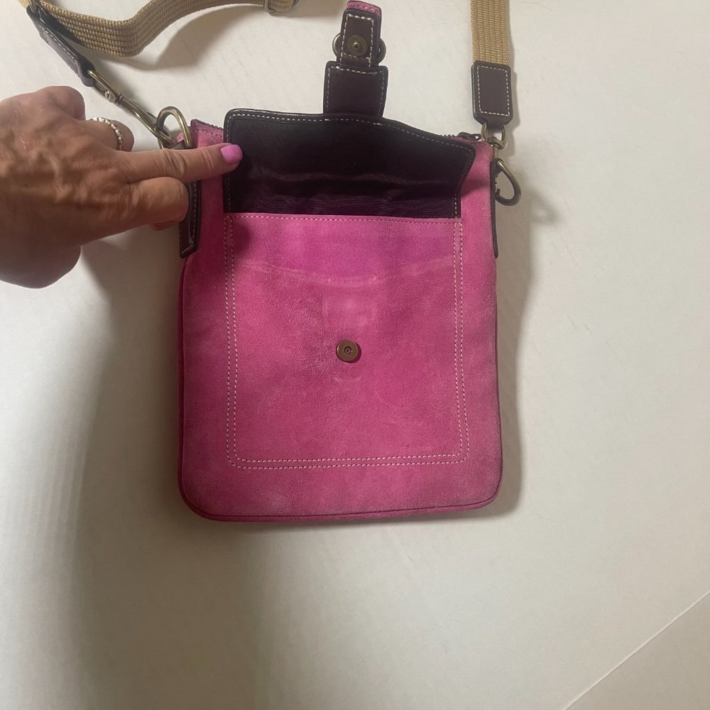 Coach Pink Suede Small Crossbody bag - Picture 5 of 16